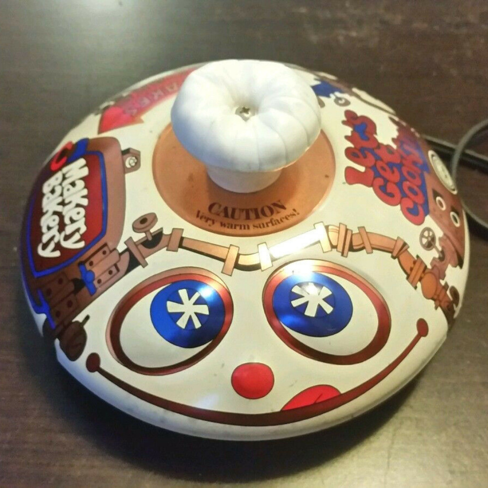 VINTAGE Makery Bakery tin toy/ warmer from 1966 Mattel Met - VINTAGE